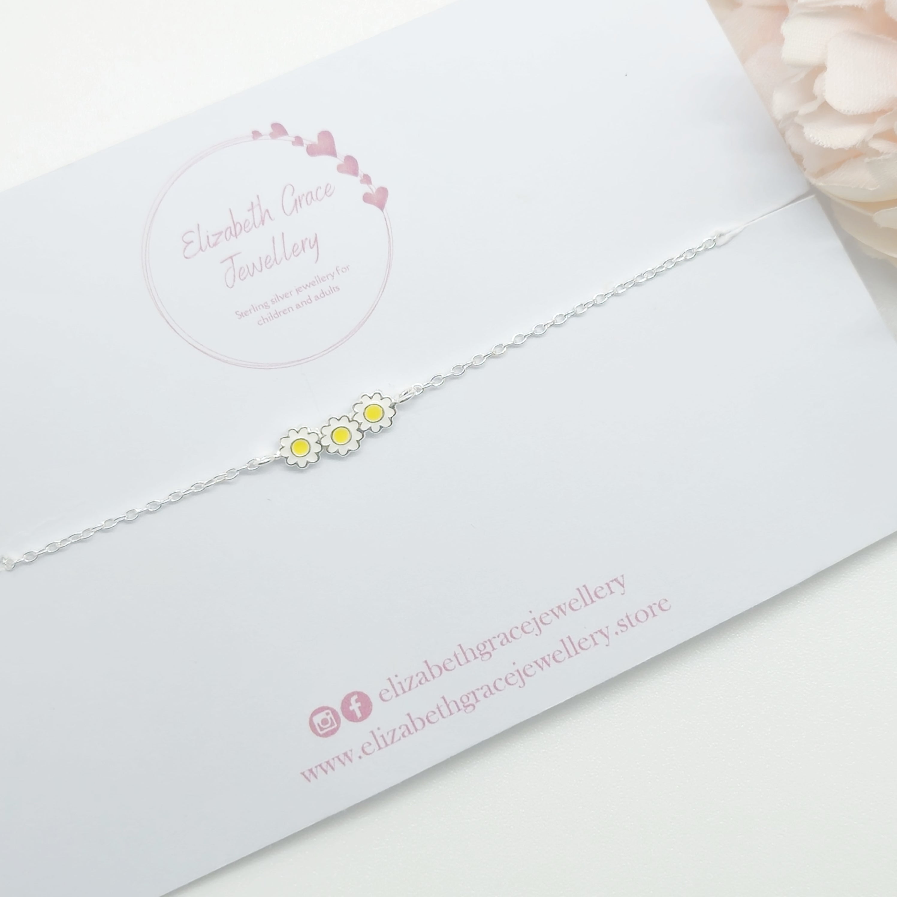 White Daisy Bracelet